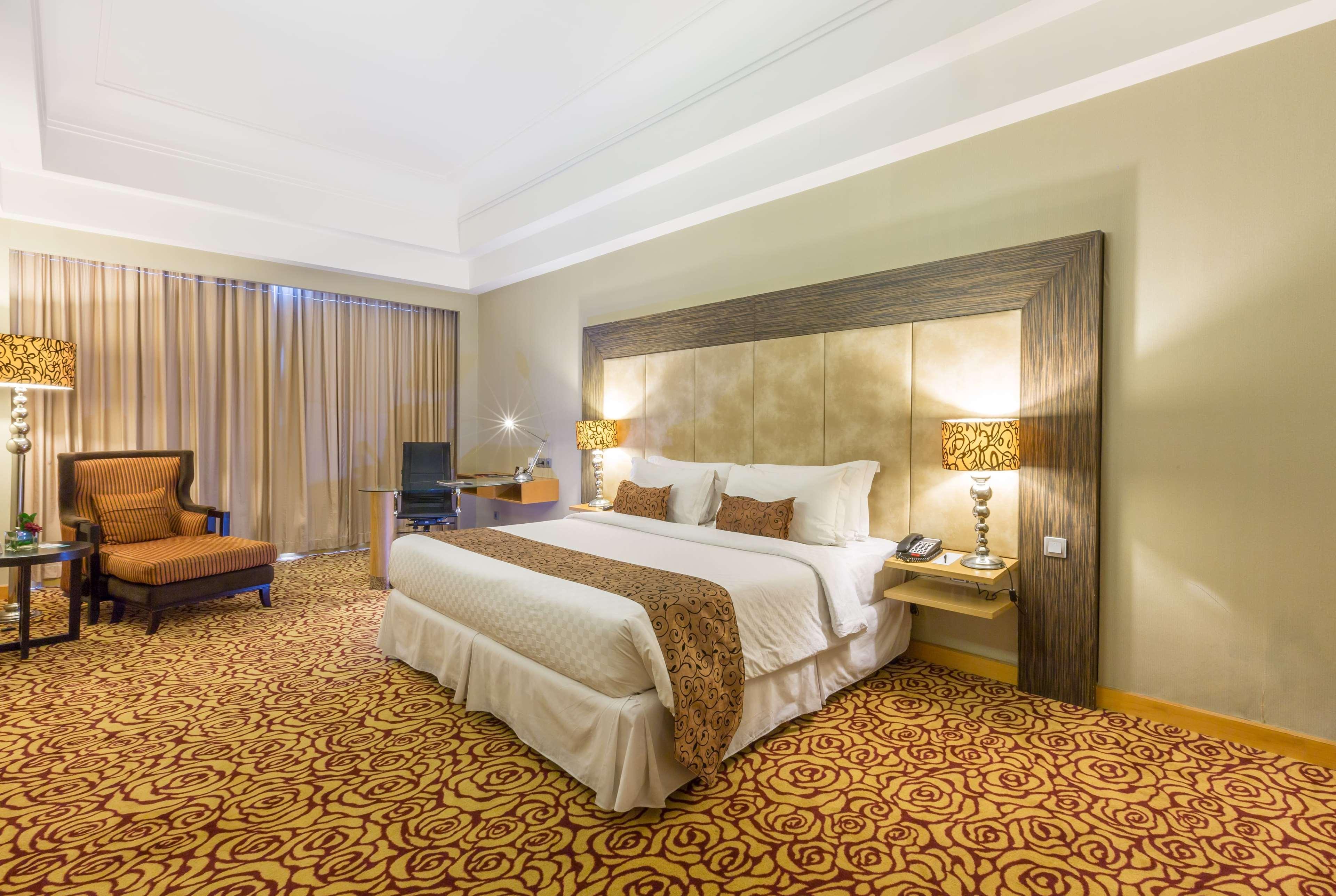 מלון Wyndham סוראבאיה מראה חיצוני תמונה
