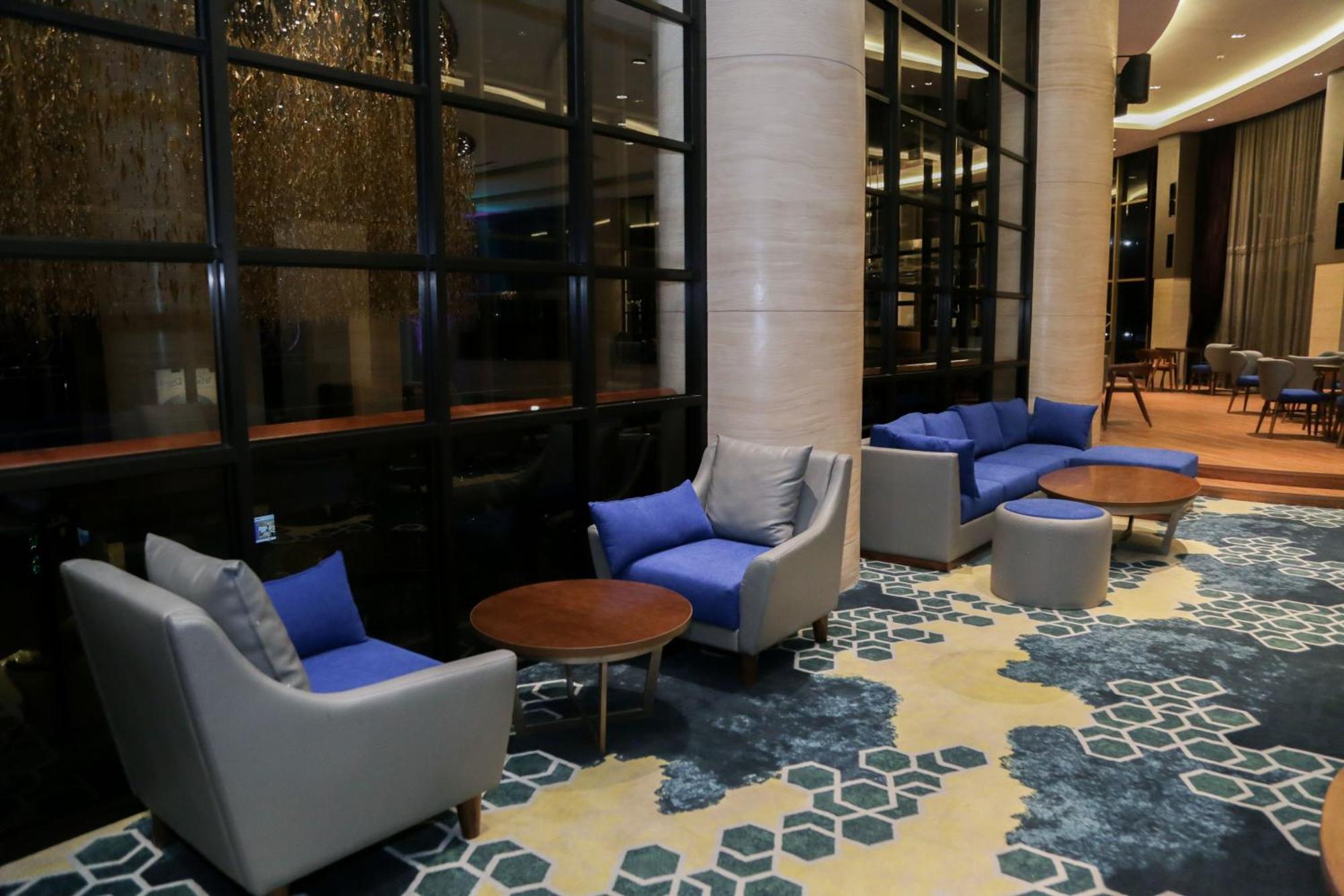 מלון Wyndham סוראבאיה מראה חיצוני תמונה