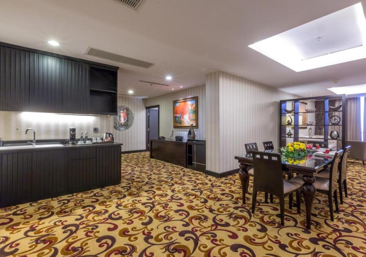 מלון Wyndham סוראבאיה מראה חיצוני תמונה
