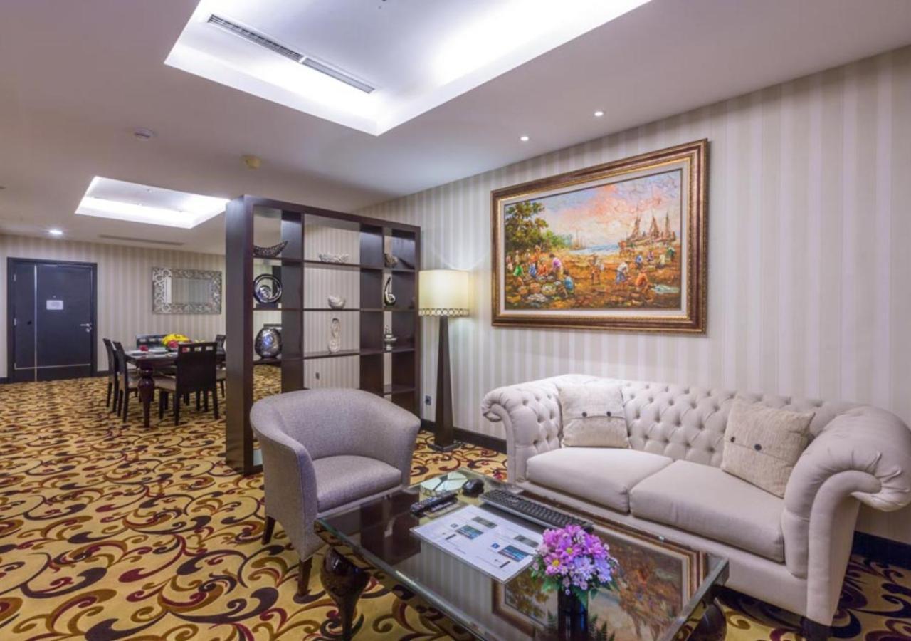 מלון Wyndham סוראבאיה מראה חיצוני תמונה